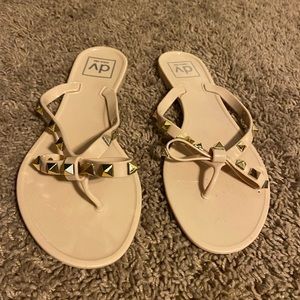 Women’s baby pink/blush nude studded jelly sandals